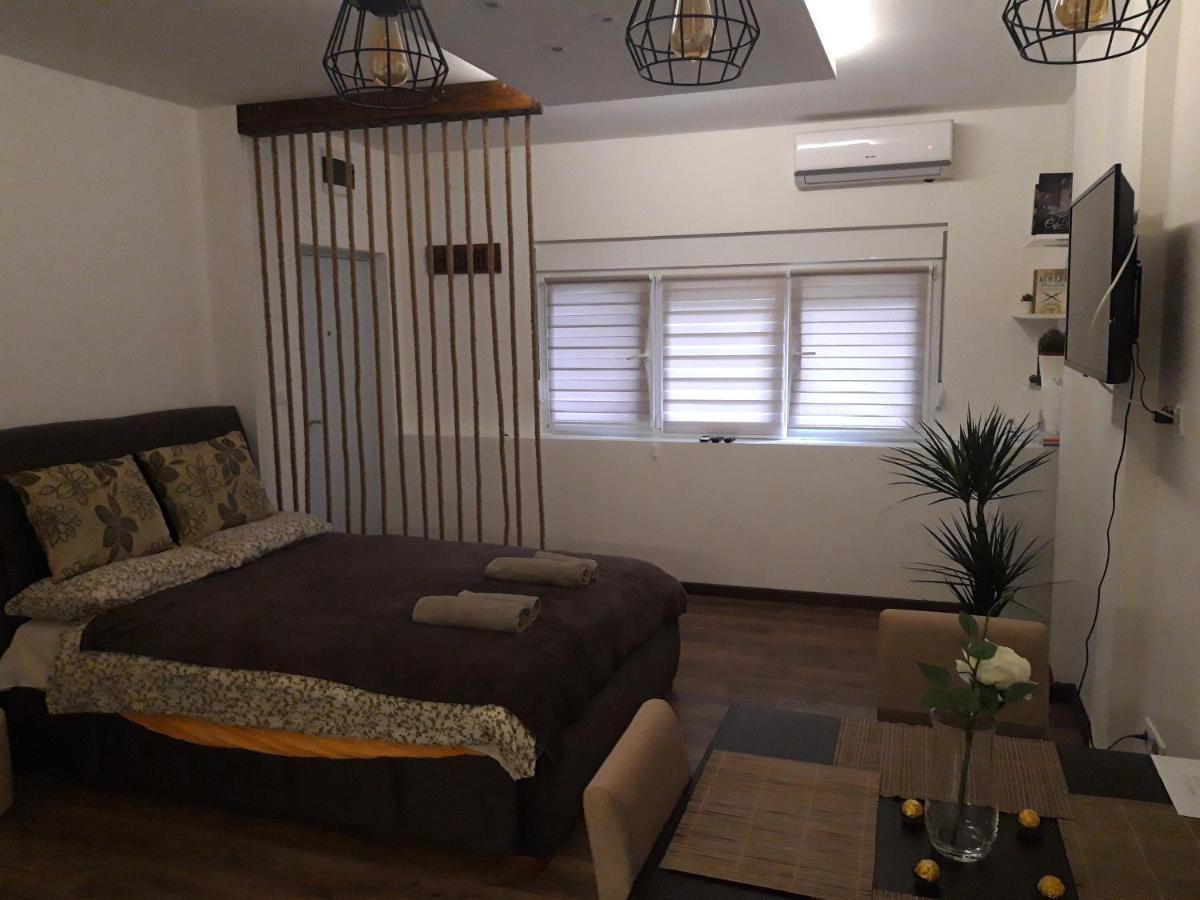 Vilovski Belgrado Esterno foto