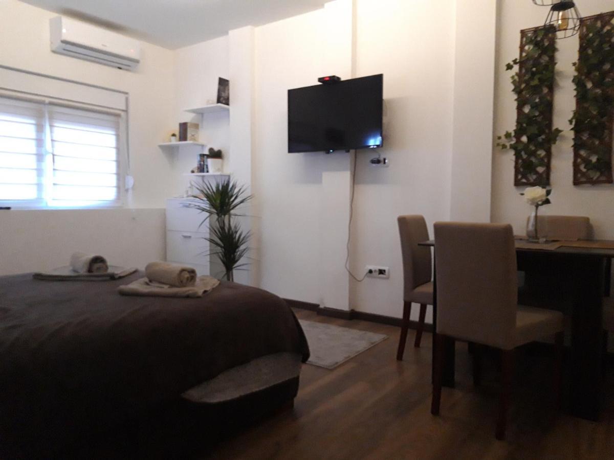 Vilovski Belgrado Esterno foto